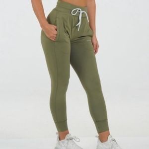 NVGTN Olive Joggers S